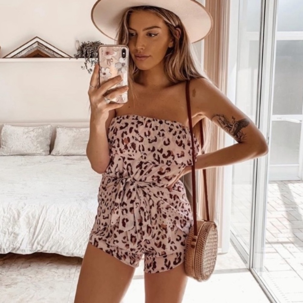 Vici romper size small